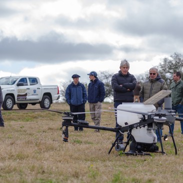 Drones, “una herramienta necesaria  en los sistemas  y ganaderos”